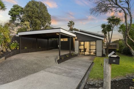 Photo of property in 68 Roberts Road, Glenfield, Auckland, 0629