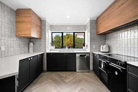 Photo of property in 21 Nielsen Gardens, Rototuna, Hamilton, 3210