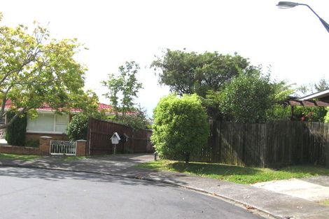 Photo of property in 1/67 Parr Terrace, Castor Bay, Auckland, 0620