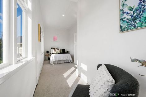 Photo of property in 29 Garden Road, Northland, Wellington, 6012