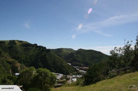 Photo of property in 1/61 Mandalay Terrace, Khandallah, Wellington, 6035