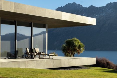 Photo of property in 32 Vista Terrace, Wye Creek, Queenstown, 9371