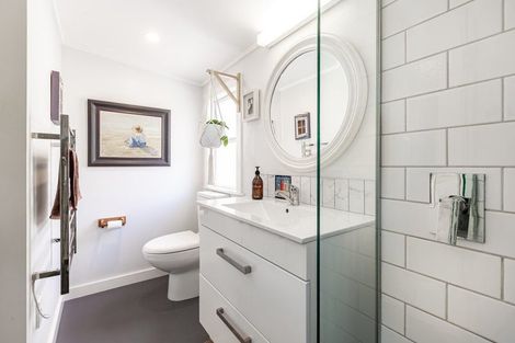 Photo of property in 3 Sand Track, Paekakariki, 5034