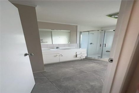 Photo of property in 1/9 Trimdon Street, Randwick Park, Auckland, 2105