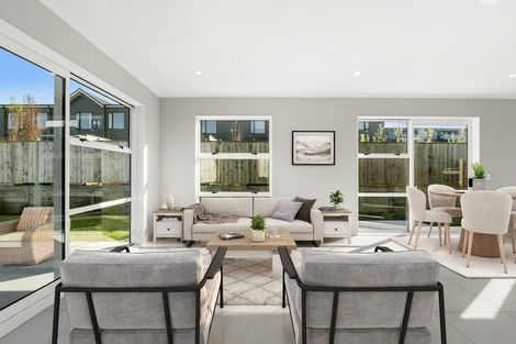 Photo of property in 11 Owen Chapman Drive, Red Beach, 0932