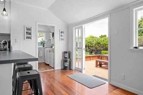 Photo of property in 4 Casey Avenue, Fairfield, Hamilton, 3214