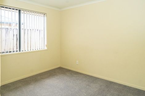 Photo of property in 22 Greig Place, Pukekohe, 2120