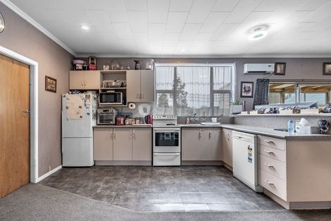 Photo of property in 72 Hamilton Street, East Gore, Gore, 9710