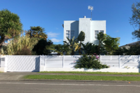 Photo of property in 170 Vigor Brown Street, Napier South, Napier, 4110