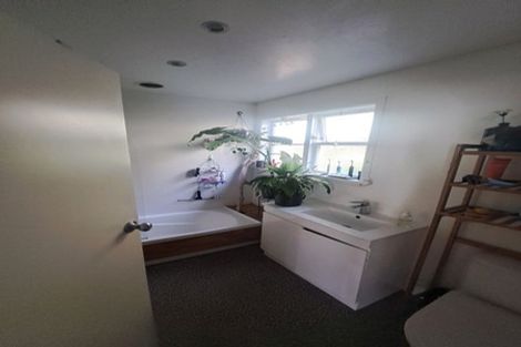Photo of property in 11 Warwick Street, Wilton, Wellington, 6012