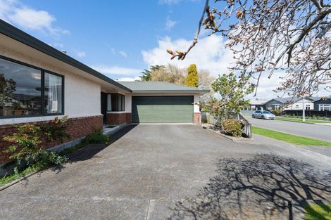 Photo of property in 77 Lyndhurst Street, Takaro, Palmerston North, 4412