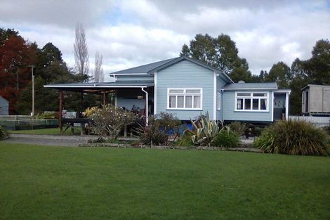 Photo of property in 28 Huia Street, Ohura, 3926