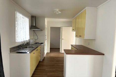 Photo of property in 10 Camphora Place, Ranui, Auckland, 0612
