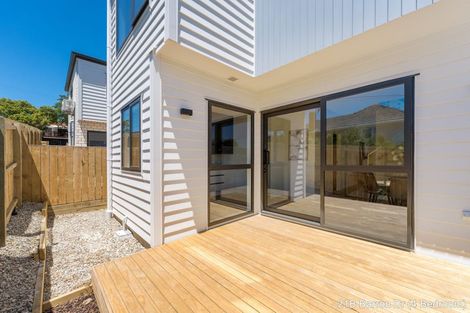Photo of property in 21c Barron Drive, Green Bay, Auckland, 0604