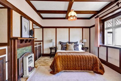 Photo of property in 4 Kitchener Terrace, Moturoa, New Plymouth, 4310