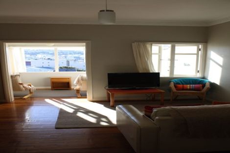 Photo of property in 1u4 Earls Terrace, Mount Victoria, Wellington, 6011