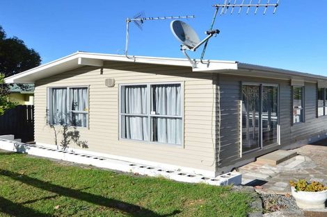 Photo of property in 1 Elmwood Place, Manurewa, Auckland, 2102