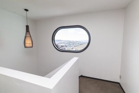 Photo of property in 21 Jaunpur Crescent, Broadmeadows, Wellington, 6035