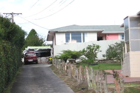 Photo of property in 2/21 Glen Marine Parade, Glendene, Auckland, 0602