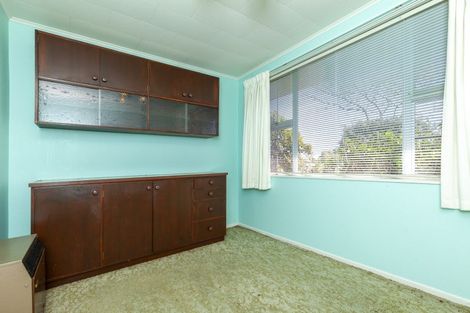 Photo of property in 30a Rewarewa Crescent, Waikanae, 5036