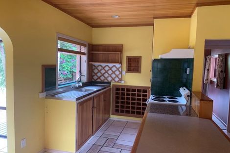 Photo of property in 27 Wairau Road, Forrest Hill, Auckland, 0627