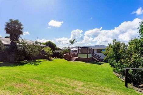 Photo of property in 21a Alexander Street, Cockle Bay, Auckland, 2014