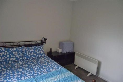 Photo of property in 10 Mcclintock Road, Massey, Auckland, 0614