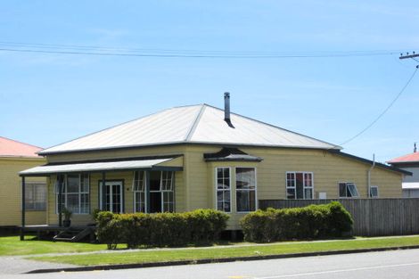 Photo of property in 31 Queen Street, Westport, 7825