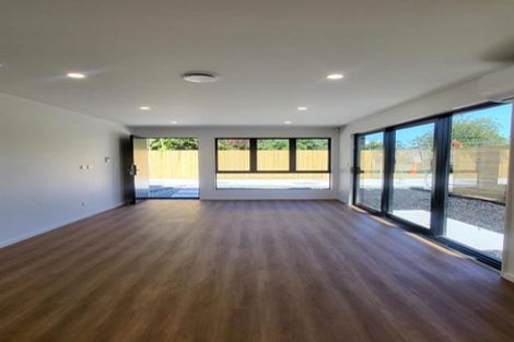 Photo of property in 10 Benton Place, Manurewa, Auckland, 2102