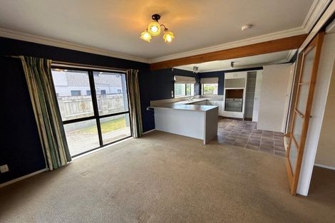 Photo of property in 4 Allan Place, Papamoa Beach, Papamoa, 3118