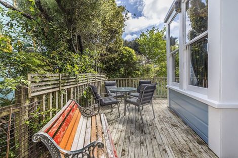 Photo of property in 36 Sutherland Crescent, Melrose, Wellington, 6023