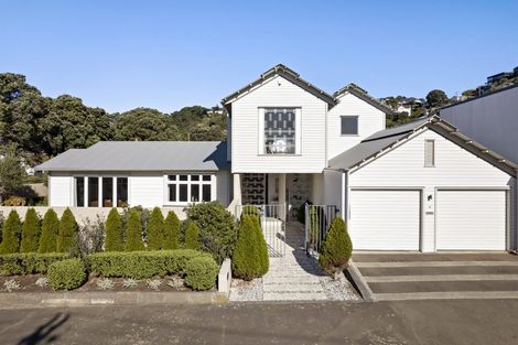 Photo of property in 18 Forres Street, Seatoun, Wellington, 6022