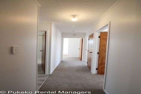 Photo of property in 33 Lendenfeld Drive, Papatoetoe, Auckland, 2025