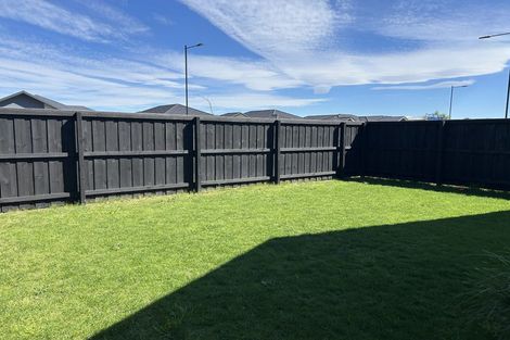 Photo of property in 19 Richard Hadlee Lane, Rolleston, 7615