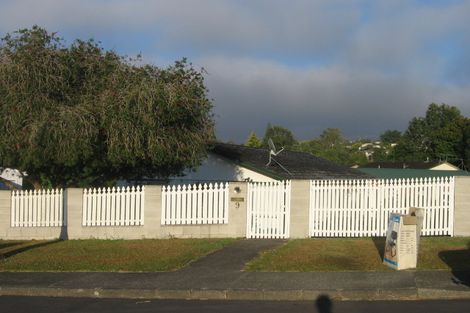 Photo of property in 9 Mchardy Place, Glenfield, Auckland, 0627