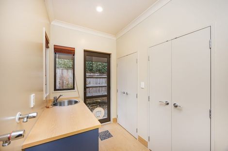 Photo of property in 37 Abby Road, Fitzherbert, Palmerston North, 4410