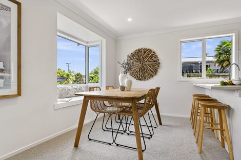 Photo of property in 12e Woodhouse Place, West Harbour, Auckland, 0618