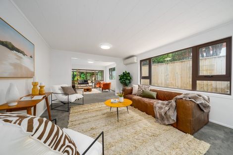 Photo of property in 28 Greyfriars Crescent, Tawa, Wellington, 5028