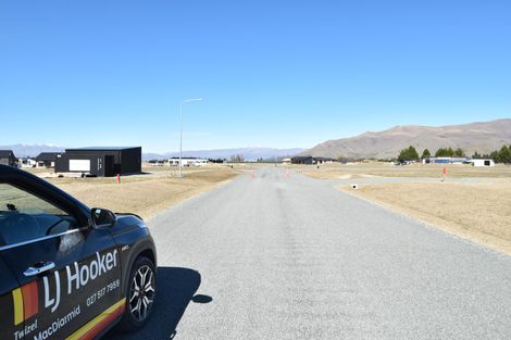Photo of property in 22 Peak Drive, Twizel, 7901