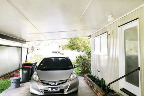 Photo of property in 1 Paramu Avenue, Birkdale, Auckland, 0626
