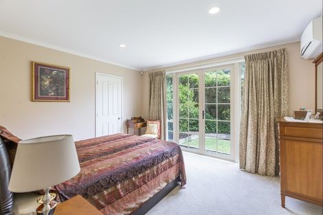 Photo of property in 12 Grovenor Drive, Orewa, 0931