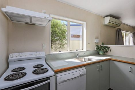 Photo of property in 6 Howard Road, Taradale, Napier, 4112