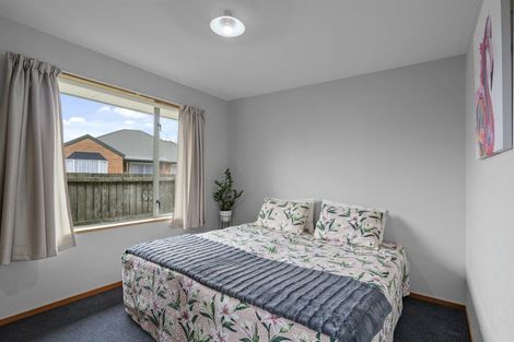 Photo of property in 15 Showgate Avenue, Sockburn, Christchurch, 8042