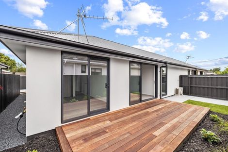 Photo of property in 2/7 Cossar Street, Burwood, Christchurch, 8083