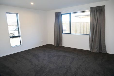 Photo of property in 27 Dalwood Crescent, Rolleston, 7614