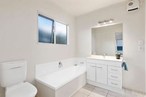Photo of property in 492b Hibiscus Coast Highway, Orewa, 0931
