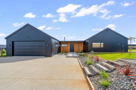 Photo of property in 16 Chatham Rise, Seaward Bush, Invercargill, 9812
