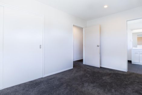 Photo of property in 36 Makora Road, Massey, Auckland, 0614