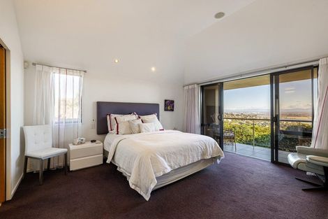 Photo of property in 60 Glenstrae Road, Redcliffs, Christchurch, 8081