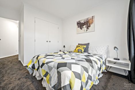 Photo of property in 70a Sturges Road, Henderson, Auckland, 0612